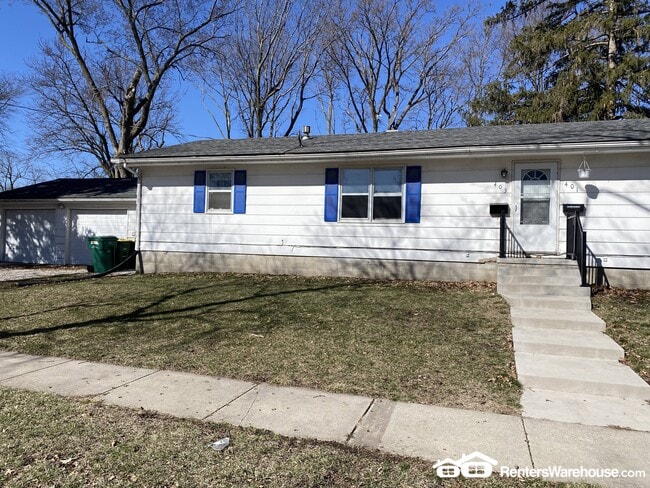 403 Hatton Ave in Dallas Center, IA - Building Photo - Building Photo