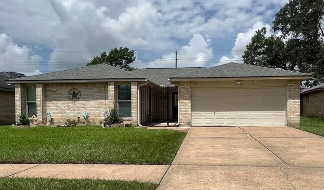 property at 22114 Pearl Lake Dr