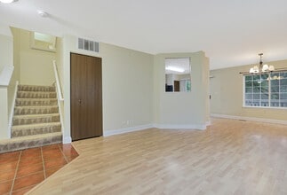 3184 Impressions Dr in Lake In The Hills, IL - Building Photo - Building Photo