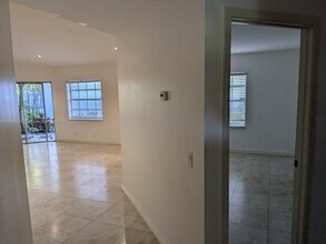 1250 Willow Dr in Weston, FL - Building Photo - Building Photo