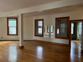 87 Bristol St, Unit 2A in Cambridge, MA - Building Photo