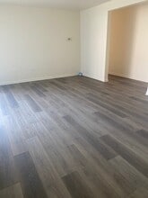 7809 Rutherford Ave in Burbank, IL - Building Photo - Building Photo