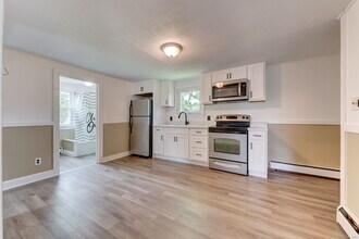 40 Mortimer St in Torrington, CT - Building Photo - Building Photo