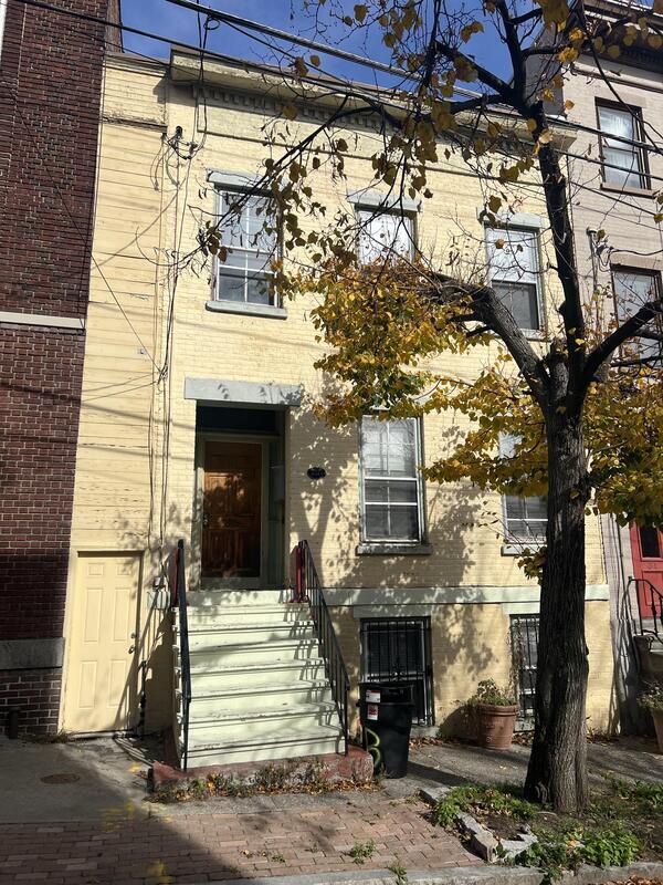 property at 33 Elm St