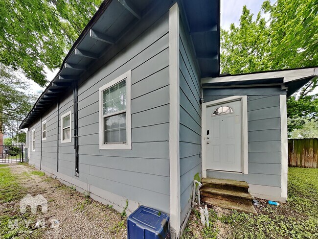 property at 1606 Ruthven St