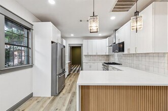 810 S Montclair Ave in Dallas, TX - Building Photo - Building Photo