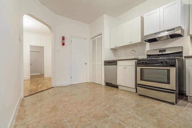 412 2nd St in Jersey City, NJ - Building Photo - Building Photo