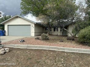 6269 N Little Papoose Dr in Prescott Valley, AZ - Building Photo - Building Photo