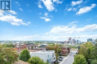 22 Perkins St in Ottawa, ON - Building Photo - Building Photo