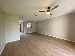 142 White Fawn Dr in Daytona Beach, FL - Building Photo - Building Photo