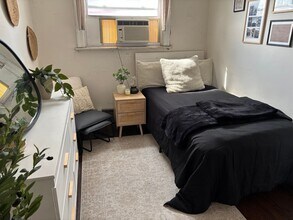 2805 Stratford - Amazing location one block from University of Cincinnati in Cincinnati, OH - Foto de edificio - Building Photo