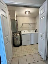 6412 Queens Borough Ave in Orlando, FL - Building Photo - Building Photo