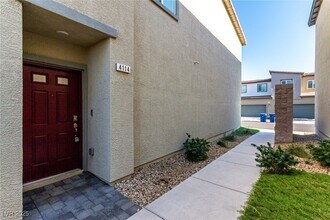 4114 Lunar Cyn Ave in North Las Vegas, NV - Building Photo - Building Photo