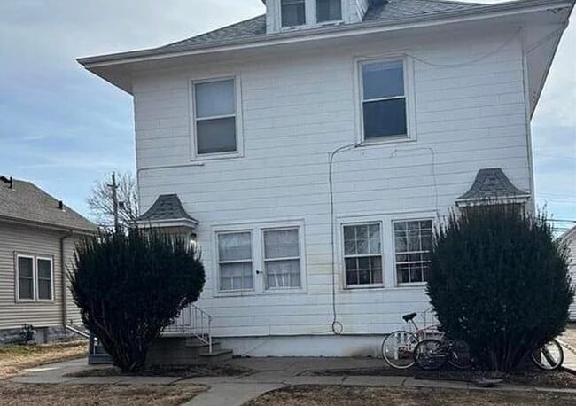 property at 1631 Washington St