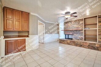 4527 W Ruth Ave in Glendale, AZ - Building Photo - Building Photo