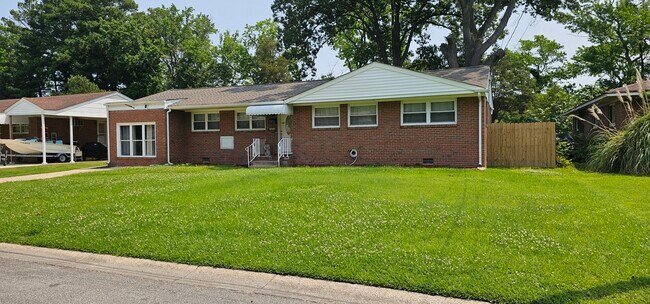 3520 Gamage Dr in Norfolk, VA - Building Photo - Building Photo