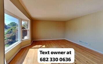 642 David St in Lake In The Hills, IL - Building Photo - Building Photo