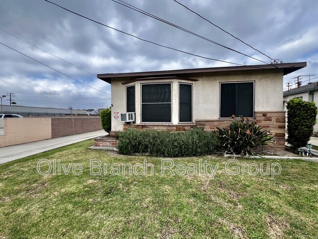 property at 6429 Woodward Ave