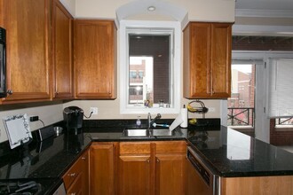 3711 N Southport Ave in Chicago, IL - Building Photo - Building Photo