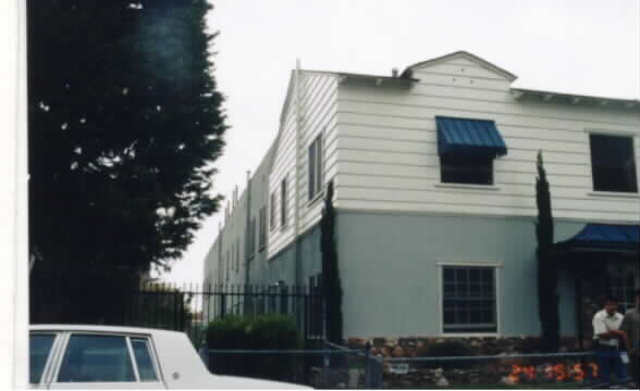 1976 CHESTNUT AVE in Long Beach, CA - Foto de edificio - Building Photo