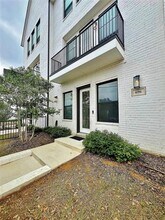 696 W Main St in Arlington, TX - Building Photo - Building Photo