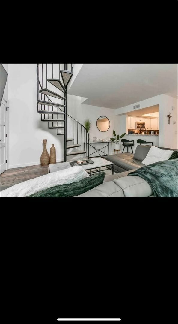 property at 11540 N May Ave