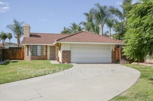 37753 Sea Pines Ct in Murrieta, CA - Building Photo