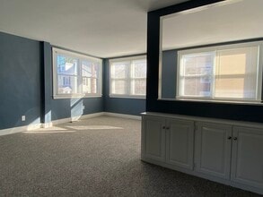 94 Hale St in Beverly, MA - Building Photo - Building Photo