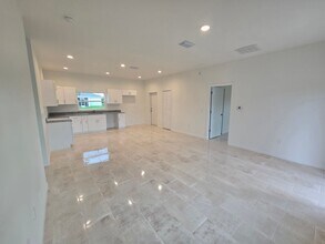 2921 2nd St SW in Lehigh Acres, FL - Building Photo - Building Photo