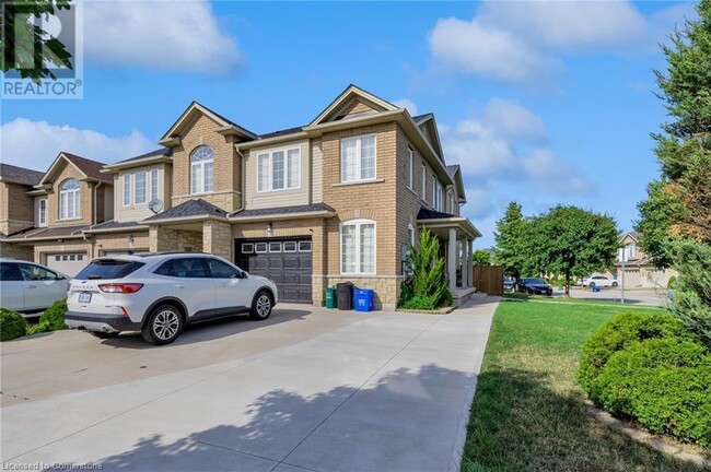 75 Cedarville Dr in Hamilton, ON - Building Photo - Building Photo