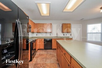 358 Springfield Cir in Greenwood, IN - Building Photo - Building Photo