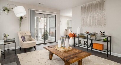 7100 Roswell Rd in Atlanta, GA - Building Photo - Building Photo