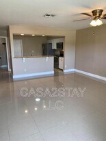 321 Gordon Ave S in Lehigh Acres, FL - Building Photo