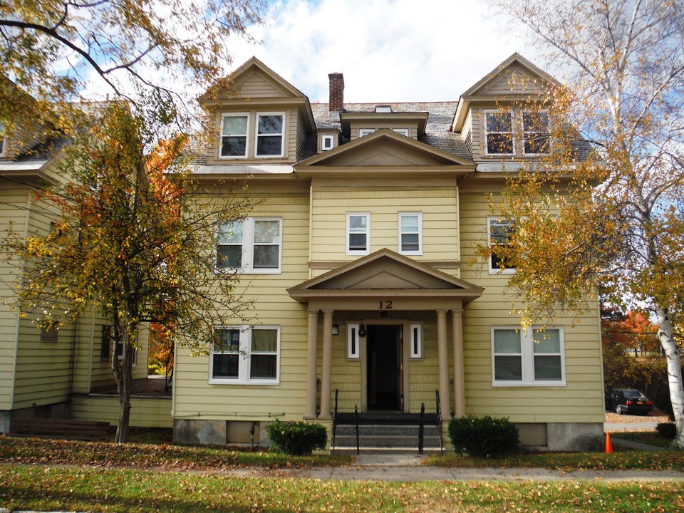 Campus View Apartments in Albany, NY - Foto de edificio