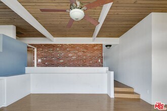 11667 Picturesque Dr in Los Angeles, CA - Building Photo - Building Photo