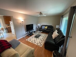252 Edison Park Ave NW in Grand Rapids, MI - Building Photo - Building Photo