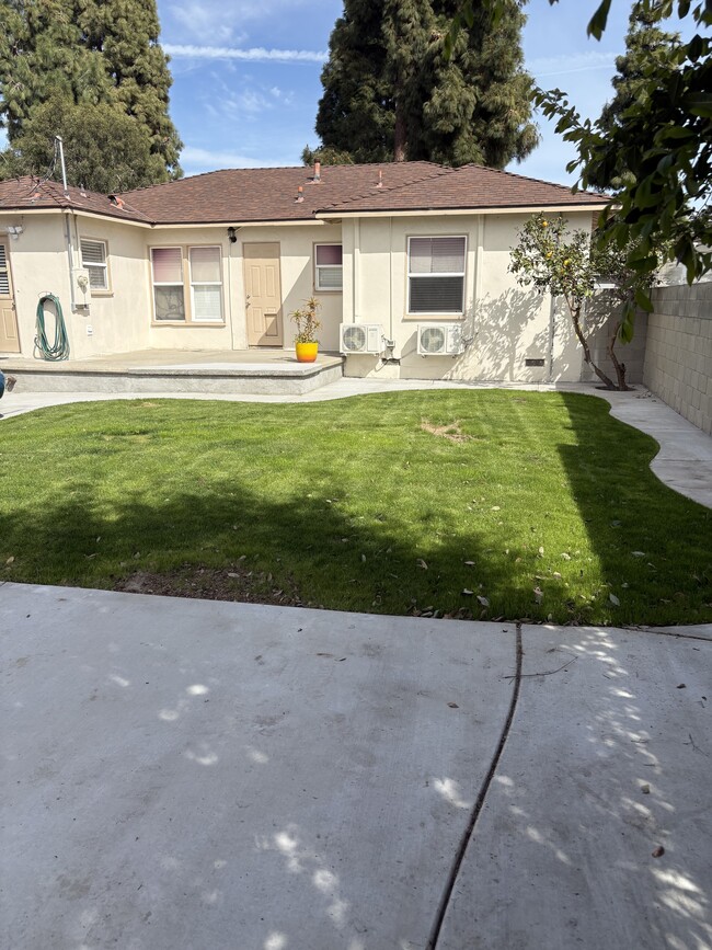 property at 5639 Coldbrook Ave