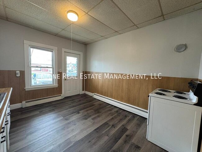 172 College Ave in Waterville, ME - Building Photo - Building Photo