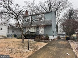 4741 River Rd in Pennsauken, NJ - Building Photo