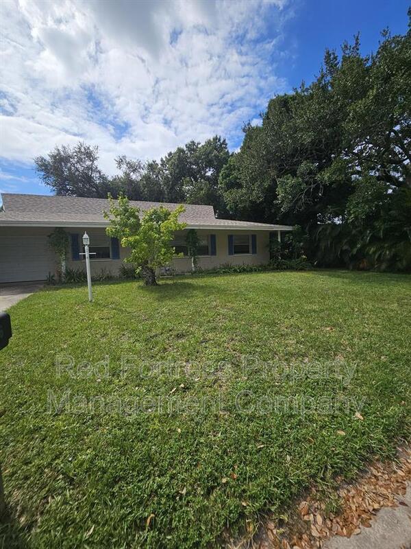 property at 4706 Mi Casa Ct
