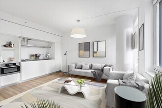 70 W 45th St-Unit -28D in New York, NY - Building Photo - Building Photo