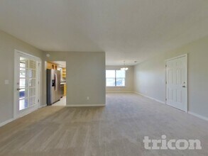 7091 Beechfern Ln S in Jacksonville, FL - Building Photo - Building Photo