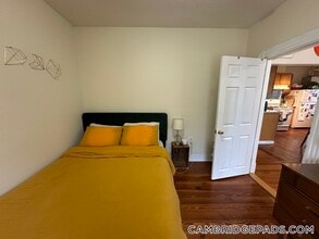 1056 Cambridge St in Cambridge, MA - Foto de edificio - Building Photo