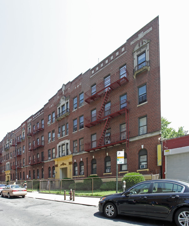 61 east 17th st in Brooklyn, NY - Building Photo