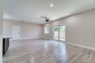 1120 Holly Ave in Linda, CA - Building Photo - Building Photo