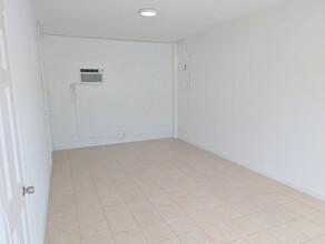 500 Northwood Rd-Unit -2325 in West Palm Beach, FL - Building Photo - Building Photo