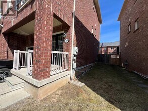 2178-2178 Fiddlers Way in Oakville, ON - Building Photo - Building Photo