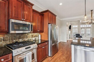 805 Highland Green Way NE in Atlanta, GA - Building Photo - Building Photo