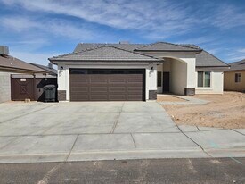 3874 Santa Sophia St in San Luis, AZ - Building Photo