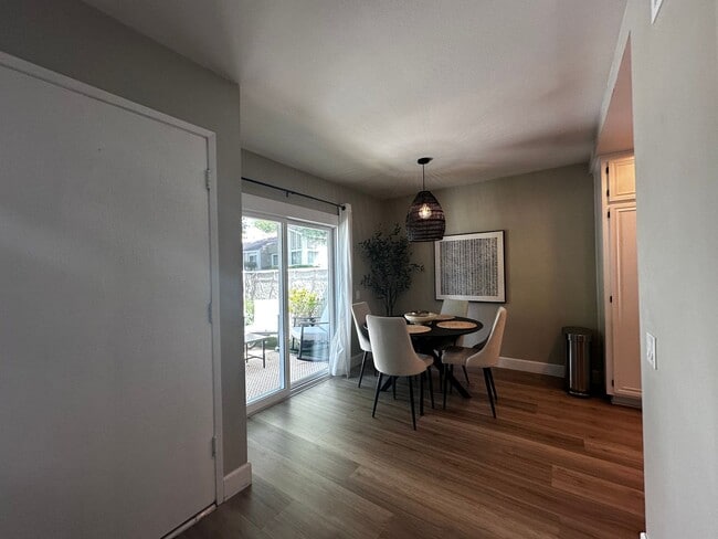 24237 Lema Dr in Santa Clarita, CA - Building Photo - Building Photo